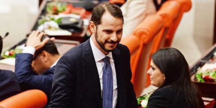 Berat Albayrak’ın tezini başkası mı yazdı?