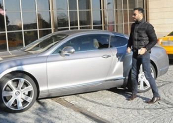 Astronomik fiyata araba aldı