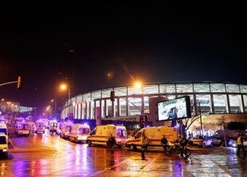 Ve “eleştiri” de yasaklandı