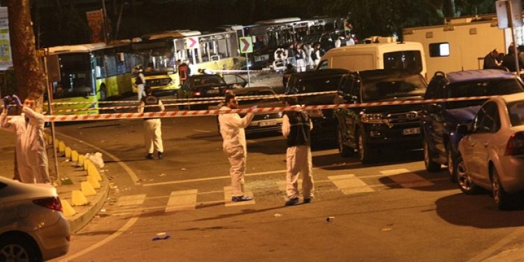 Hemşireden ağlatan polis paylaşımı!