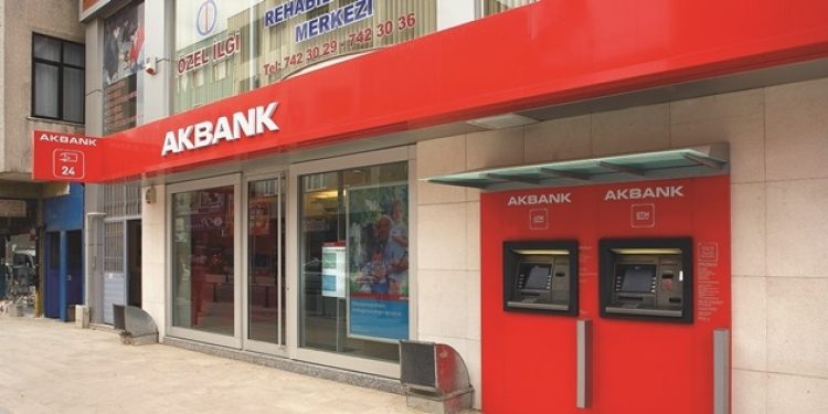 Flash! Akbank Hacklendi