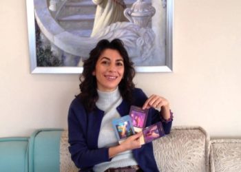 Ünlü yazar cinayeti esrarını koruyor