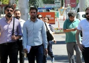 O gazetecilere 82 yıl istendi