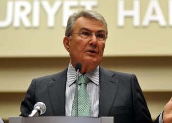 Başkanlık Deniz Baykal’a emanet