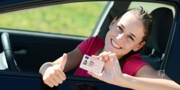 Ehliyet ve pasaporta zam geldi