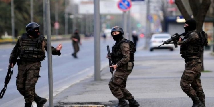 DHA: IŞİD üyesine suikast hazırlığındaki PKK’lılar yakalandı