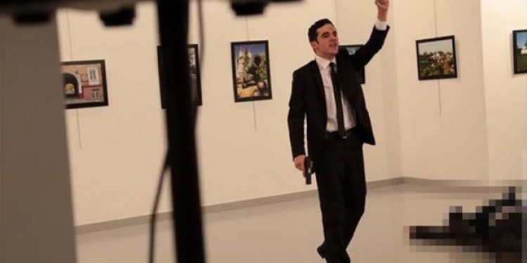 Suikastçının gözaltına alınan ailesi serbest bırakıldı