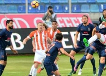 Başakşehir devreyi lider kapattı