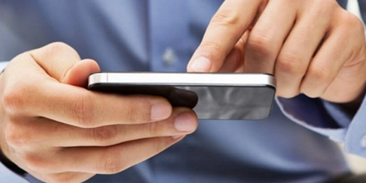 Telefonlar cebi yakacak!