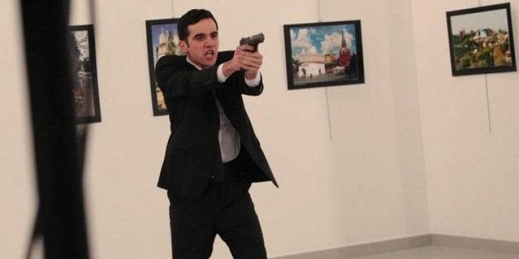 Elçinin katili ile onu Nusracı yapan S.’nin sınavdaki yanlışları bile aynı