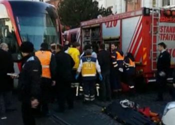 Beyazıt’ta tramvay kazası: seferler durdu!