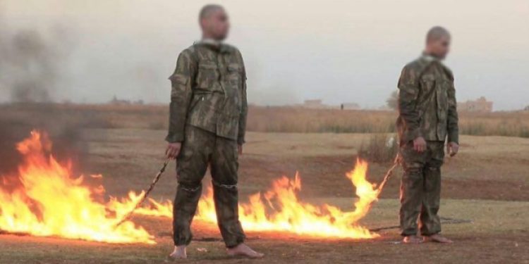 IŞİD infazlarında kurbanlar niye sakin?