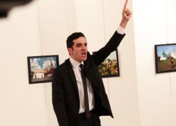 Suikastı önleyemeyen devlet, yazılıp çizilmesini engelliyor