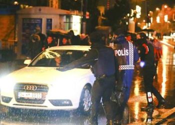 Vatandaş ihbar etti, polis arıyor!