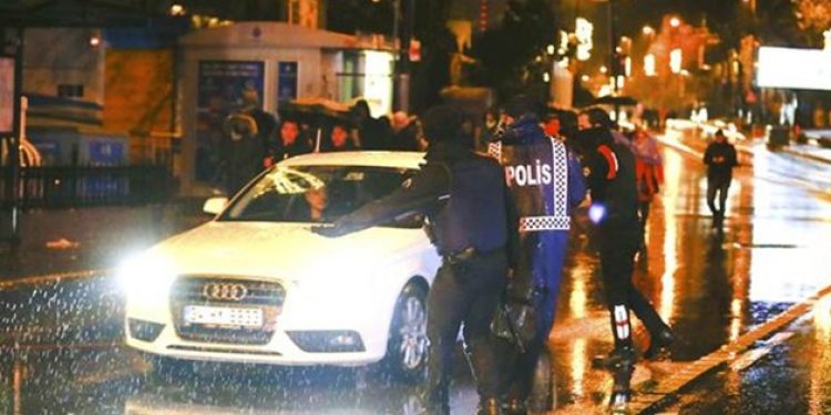 Vatandaş ihbar etti, polis arıyor!