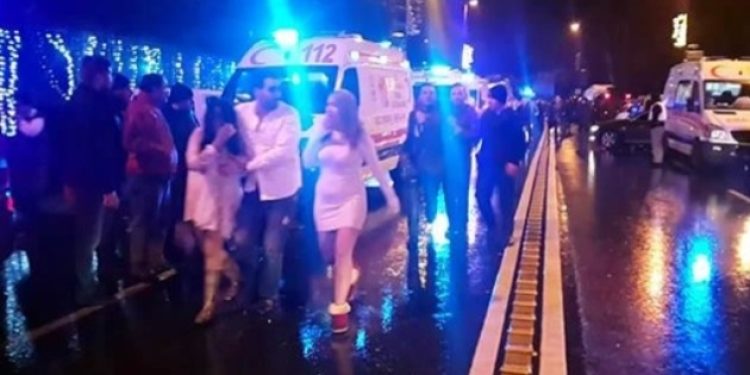 Kurşun birinden çıkıp diğerine girmiş