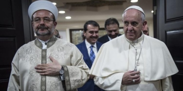 Mehmet Görmez’e suç duyurusu