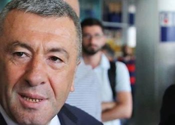Emniyet çaresizce fotoğraf dağıtıyor