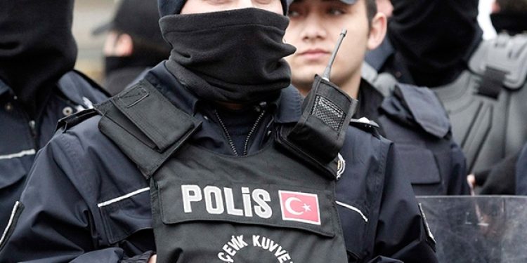 IŞİD operasyonunda polise gözaltı!