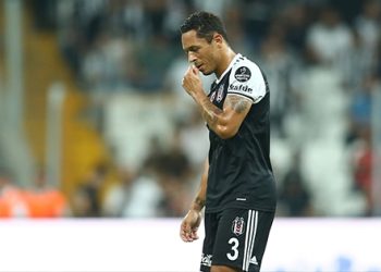O da terör yüzünden ayrılmak istiyor!