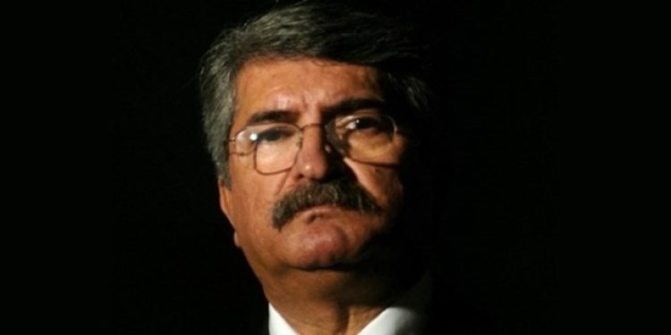 Genel Başkanına savaş açtı