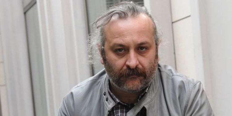 Onur Ünlü yeni diziyle ekranlara dönüyor!