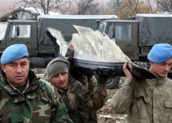 Köylülere düşen uçak sorgusu