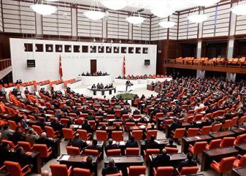 AKP yağma teklifini geri çekmek zorunda kaldı!