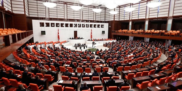 AKP yağma teklifini geri çekmek zorunda kaldı!