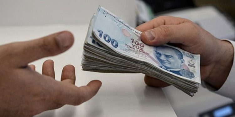 Öğretmen ve polislerin zamlı maaşları