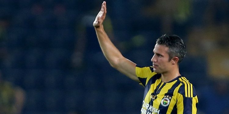 Van Persie kampı terk etti!