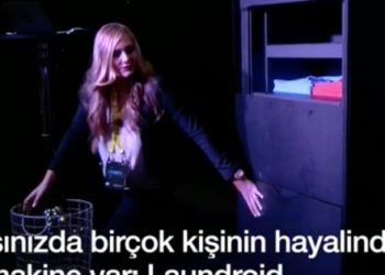 Giysi katlama makinesi geliyor