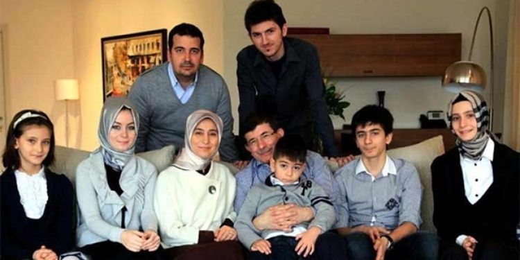 Davutoğlu’nun kardeşine de Cadı Avı