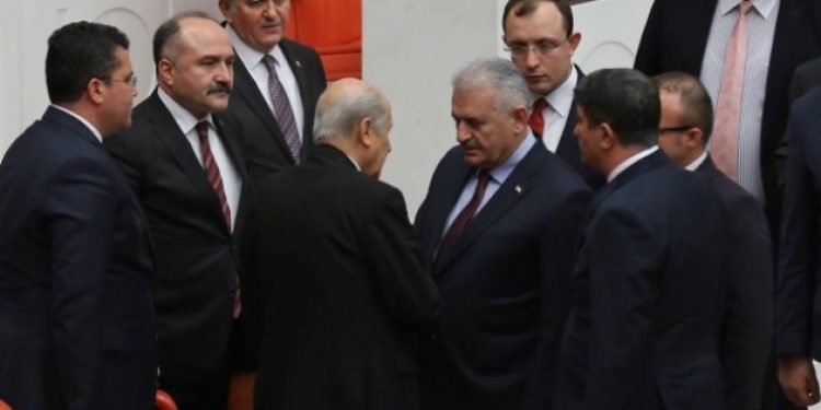 Anayasa teklifinin 5 maddesi daha kabul edildi