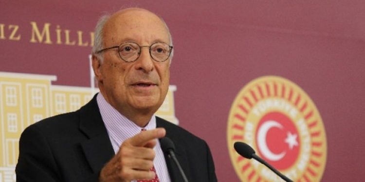 ‘Yeni anayasa demokrasinin ölümü olacak’