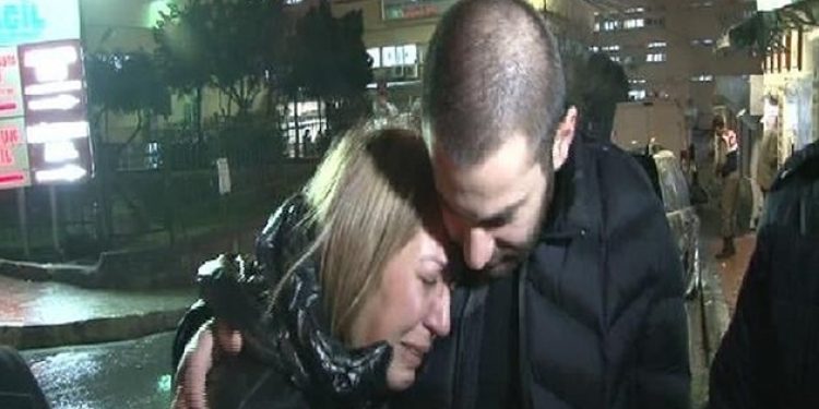 Otobüs ünlü spikere böyle çarptı!