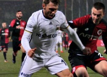 Fenerbahçe liderlik şansını tepti