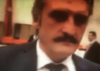 Şöförünü vekil yaptı o da bunu yaptı
