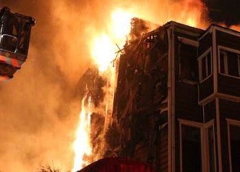 İtfaiyenin suyu bitti, yangın büyüdü!