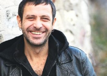 Nejat İşler diziyle dönüyor!