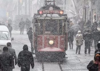 Meteoroloji İstanbul’daki kar yağışı için saat verdi
