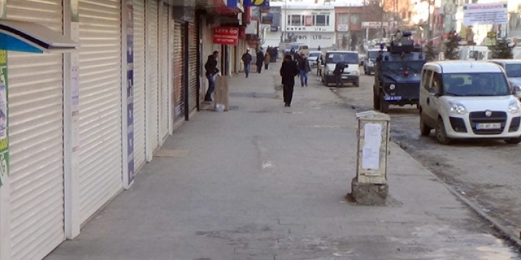 10 bin esnaf kepenk kapattı