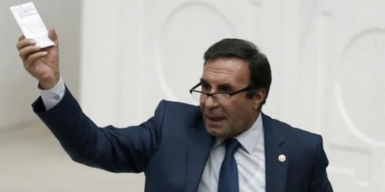 HDP klasiği: 2 vekil gözaltında