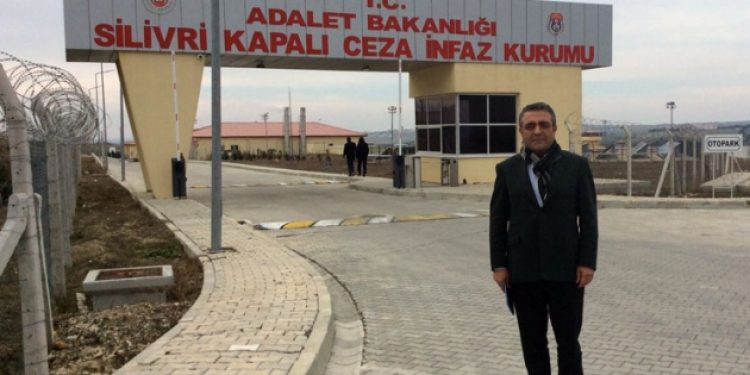 CHP’li Tanrıkulu, hapisteki gazetecilerle görüştü