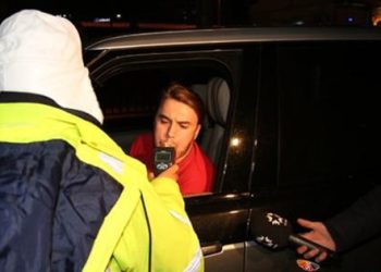 Polisten kaçan Ceceli: Yapımcımın karısına şarkı dinletiyordum