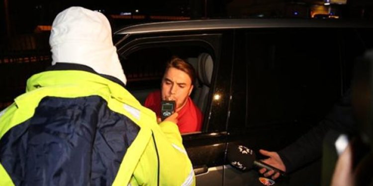 Polisten kaçan Ceceli: Yapımcımın karısına şarkı dinletiyordum