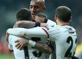 Beşiktaş evinde gol oldu yağdı!