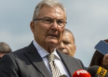 Baykal: Cumhurbaşkanı imzalamasın