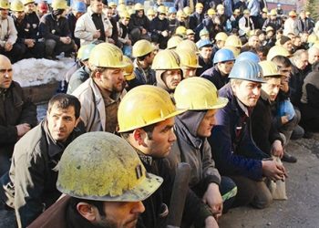 Hele şu referandumu bir atlatalım da…