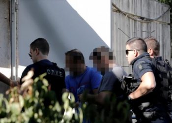 Yunanistan’daki askerlerle ilgili yeni karar